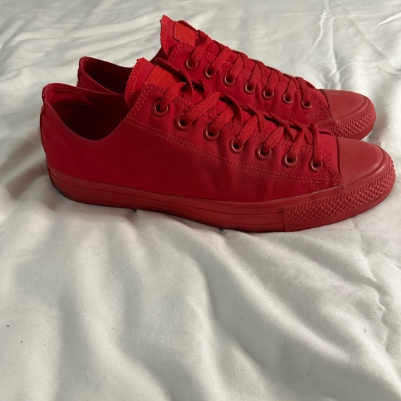 RED CONVERSE - Picture 4 of 4